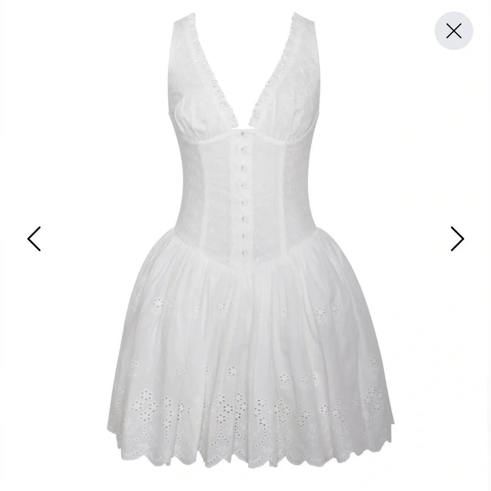 NWT🔖 Miss Circle- Eyelet Drop waist mini dress - Small - Picture 3 of 9